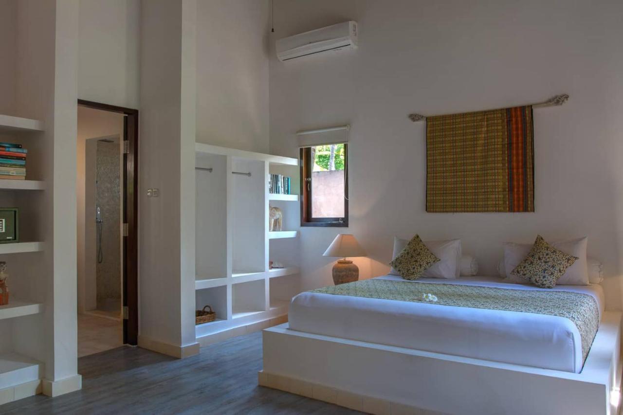 Beach Villas Lombok Танджунг Экстерьер фото