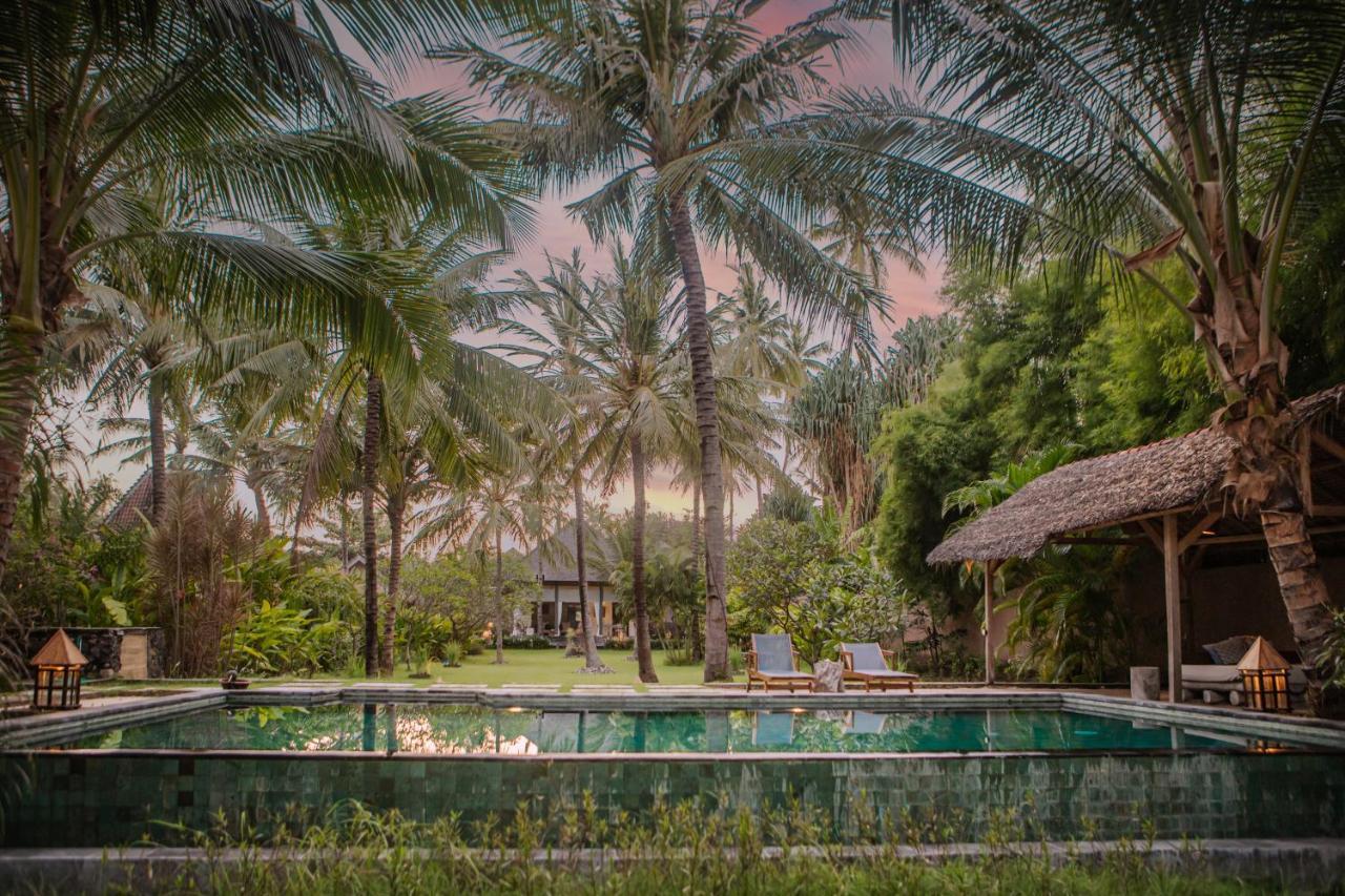 Beach Villas Lombok Танджунг Экстерьер фото