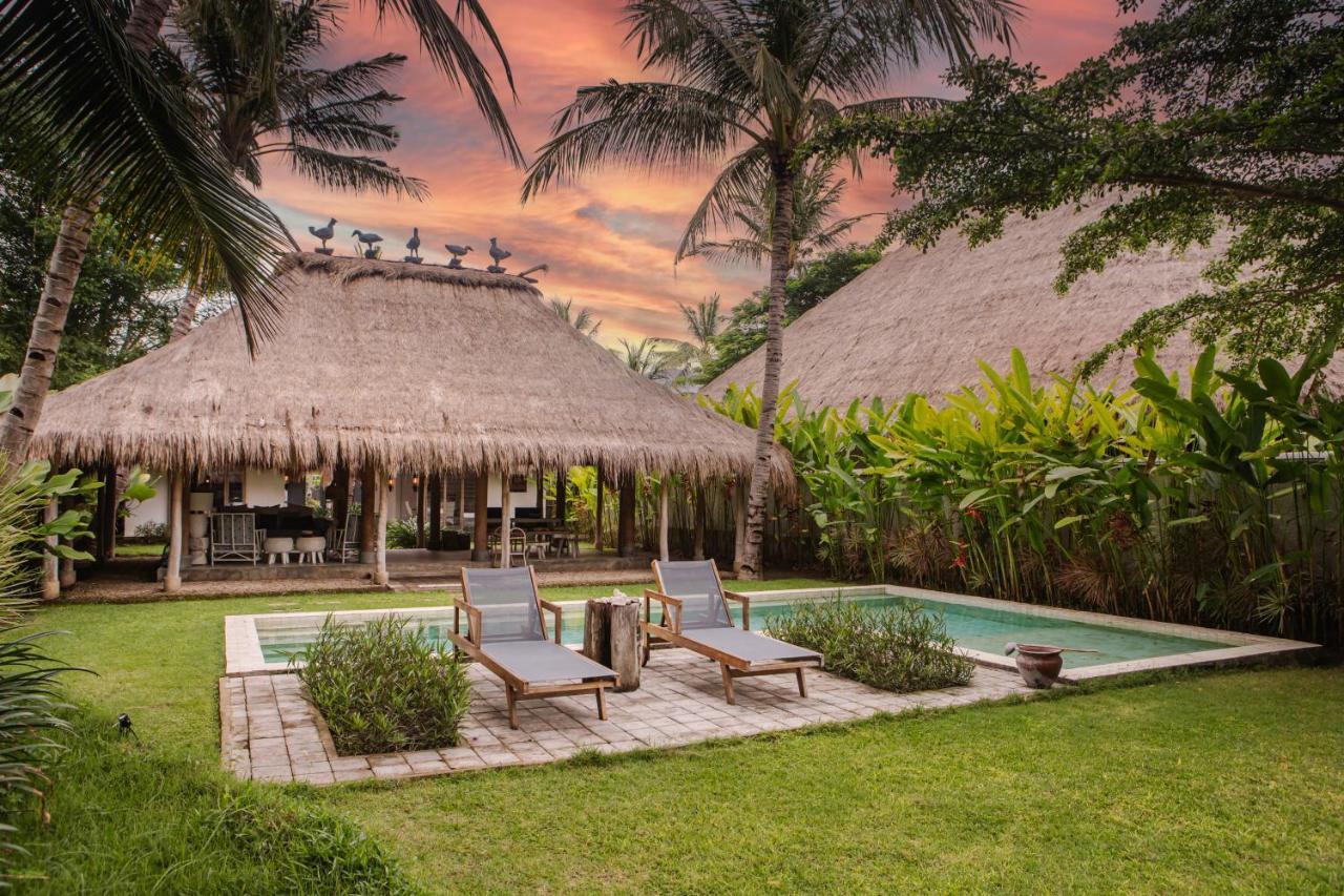 Beach Villas Lombok Танджунг Экстерьер фото