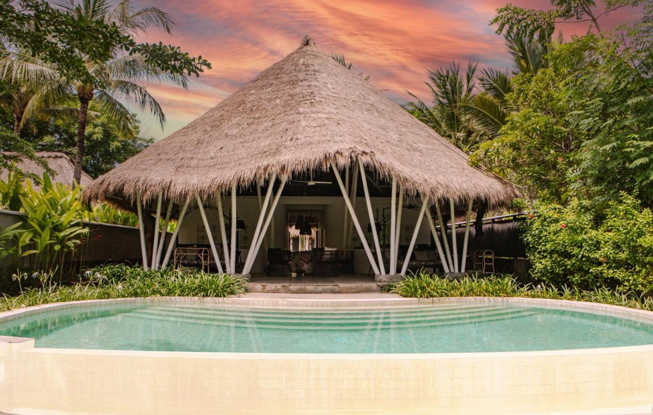 Beach Villas Lombok Танджунг Экстерьер фото
