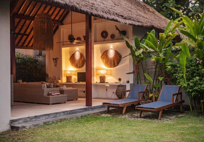 Beach Villas Lombok Танджунг Экстерьер фото
